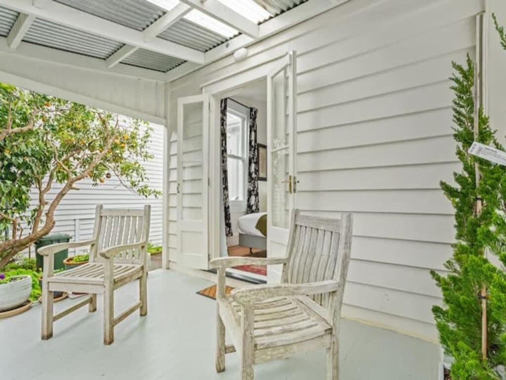 Cheerful 1 Bedroom Home With Free Parking Оукланд Екстериор снимка